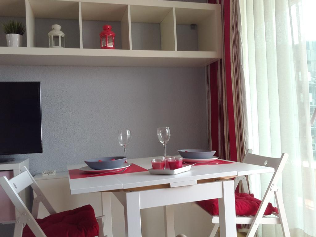 Apartamento Calle Mauricio Legendre Madrid Ruang foto