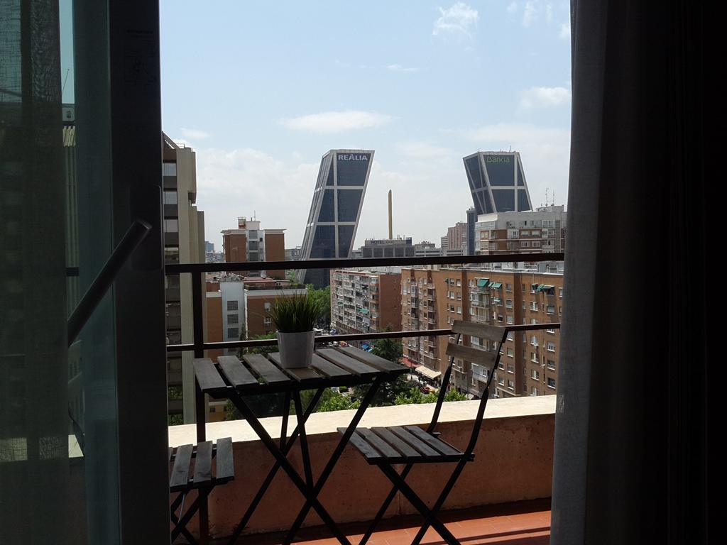 Apartamento Calle Mauricio Legendre Madrid Ruang foto