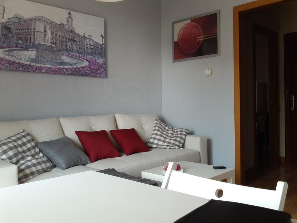 Apartamento Calle Mauricio Legendre Madrid Ruang foto