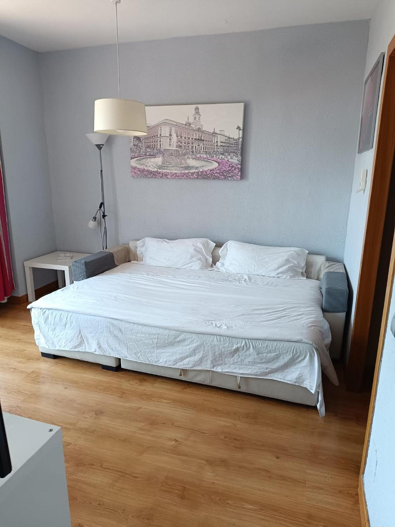 Apartamento Calle Mauricio Legendre Madrid Bagian luar foto